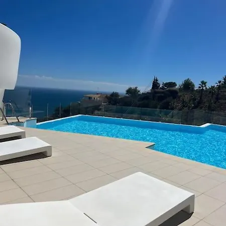 Stor Eksklusiv Bolig I Stupa Hills Benalmádena