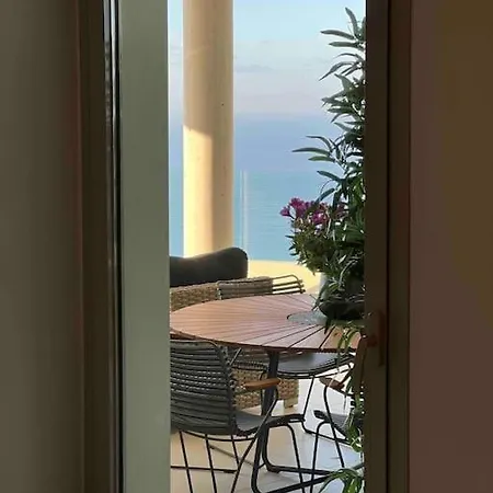 Stor Eksklusiv Bolig I Stupa Hills Apartmán
